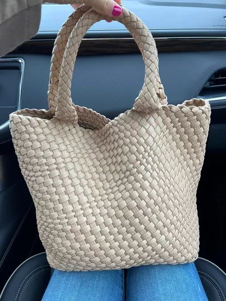 Tote bag Spring outfits spring fashion casual outfits Amazon finds Amazon fashion summer fashion summer outfits purse bag Casual Outfits Amazon, Spring Fashion Outfits Casual, Outfits Amazon, Fashion Casual Outfits, Spring Purses, Woven Purse, Find Amazon, Spring Fashion Casual, Women's Outfits By Occasions