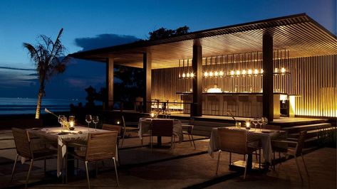 Alila Villas Soori, Tabanan, Bali Soori Bali, Scda Architects, Roof Top Bar, Outdoor Restaurant Design, Bali Hotels, Rooftop Restaurant, Outdoor Restaurant, Pool Bar, Roof Garden