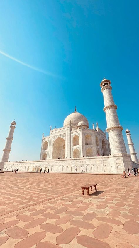 Delhi Travel, Agra Fort, Red Fort, The Taj Mahal, Agra India, Instagram Ideas Post, Backyard Deck, Travel Packages, Car Videos