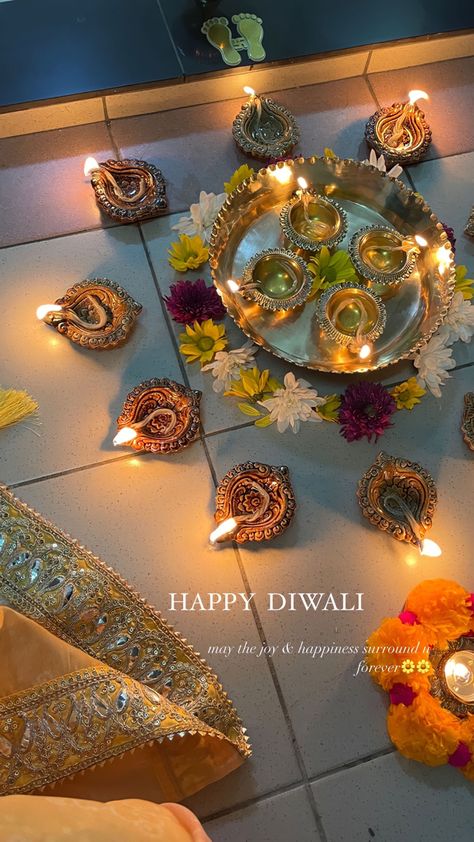 Happy Diwali Rangoli With Diya, Happy Diwali Aesthetic Photography, Diwali First Day Rangoli, Flower Rangoli Aesthetic, Diwali Rangoli Designs Aesthetic, Diwali Aesthetic Rangoli, Happy Diwali Rangoli Aesthetic, Diwali Rangoli Aesthetic, Diwali Ideas Decorations