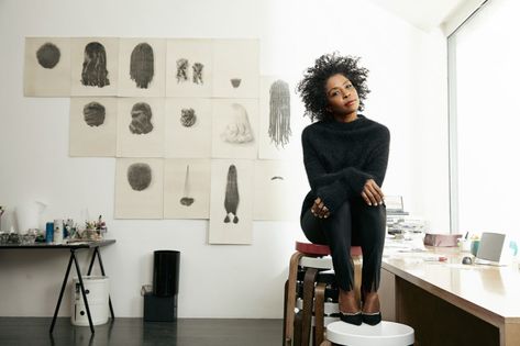 Lorna Simpson, Women Artist, Environmental Portraits, Moving To California, Artist Interview, Womens History Month, Female Photographers, African American Women, Portrait Artist