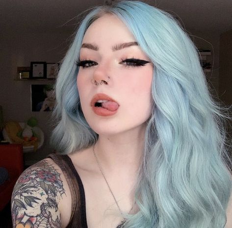 Makeup With Blue Hair, Light Blue Wolfcut, Blue Hair Makeup Ideas, Makeup For Blue Hair, Blue Hair Pale Skin, Blue Hair Face Claim, Blue Hair Makeup, Ice Blue Hair, Blue Hair Girl