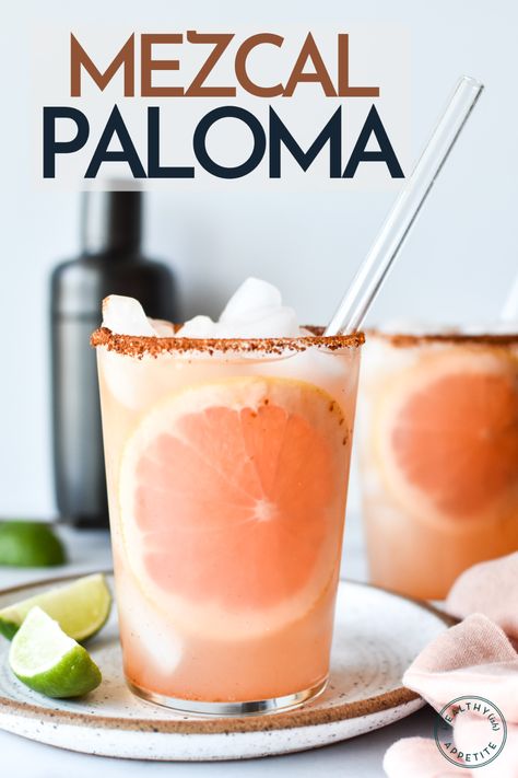 Mezcal Paloma Cocktail, Margarita Truck, Mexican Drink Recipes, Rooftop Drinks, Tropical Drink Recipes, Nonalcoholic Drinks, Unique Cocktail Recipes, Mezcal Cocktails, Mexican Drinks