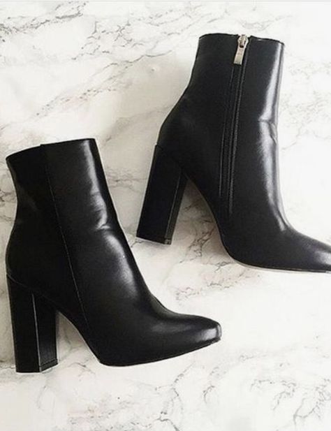 Teenage Boots, Going Out Shoes, Pakaian Hipster, Boots For Women Ankle, Best Ankle Boots, Cheap Ankle Boots, Boots 2020, Womens Black Booties