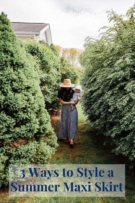 Three Ways to Style a Gingham Maxi Skirt - Caitlin Houston Gingham Skirt Outfit, Pleated Maxi Skirt Outfit, Midi Skirt Outfits Summer, Maxi Skirt Outfit Summer, Skirt Outfit Summer, Weather Clothes, Maxi Skirts Summer, Long Flowy Skirt, Maxi Skirt Style