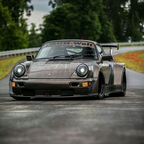 Porsche 964 Rwb, Akira Nakai, Rwb Porsche, Rauh Welt, Cars Collection, Porsche 930, Porsche Classic, Porsche 964, Vintage Porsche