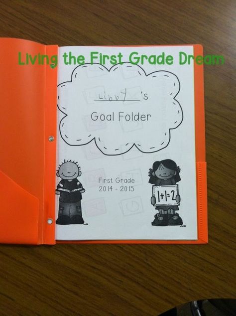 First Grade Goal Setting, Goal Setting First Grade, Student Data Folders, Student Goal Setting, Data Walls, Student Data Binders, Data Folders, Student Data Tracking, Goal Setting For Students