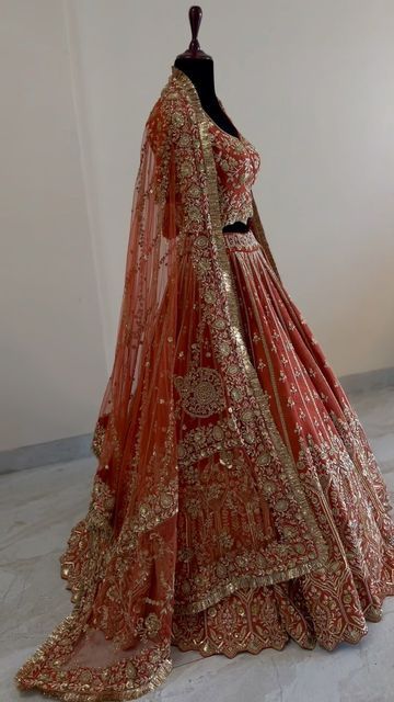 𝙿𝙸𝚃𝙰𝙼𝙱𝙰𝚁𝙰 on Instagram: "Specially customised Bridal joda in Burnt orange in pure raw silk 🧡" Orange Indian Bridal Lehenga, Burnt Orange Wedding Lehnga, Burnt Orange Bride Dress, Burnt Orange Bridal Lehenga, Rust Orange Bridal Lehenga, Orange Indian Wedding Dress, Orange Lehenga Bridal, Punjabi Wedding Lengha, Punjabi Bridal Lengha