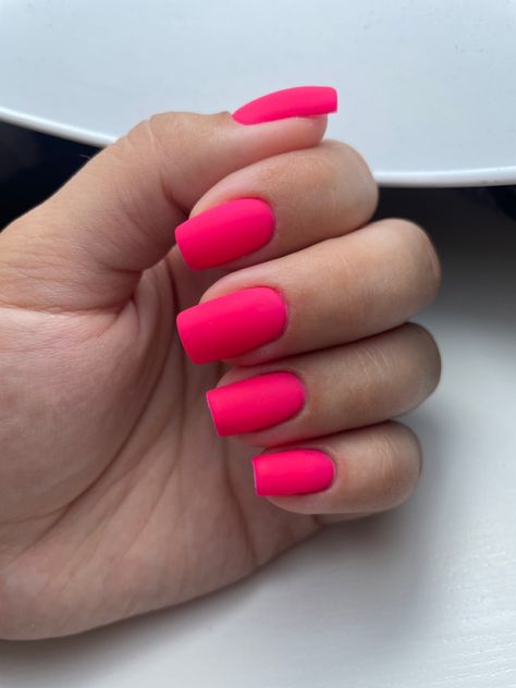 Neon Pink Matte Nails, Neon Nails Matte, Hot Pink Matte Nails, Matte Neon Nails, Matte Square Nails, Pink Matte Nails, Pink Oval Nails, Neon Nail Colors, Matte Pink Nails