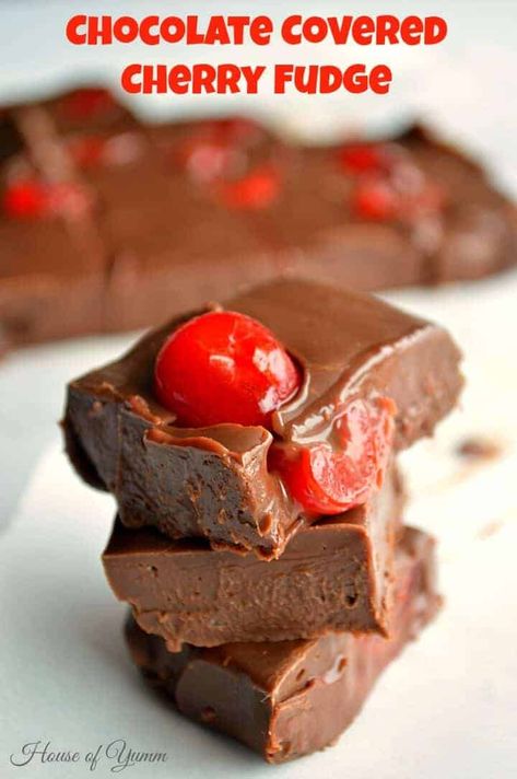 Chocolate Covered Cherry Fudge - Princess Pinky Girl Cherry Fudge, Holiday Fudge Recipes, Holiday Dessert Recipes Easy, Best Fudge Recipe, Chocolate Fudge Recipe, Holiday Fudge, Chocolate Covered Cherry, Homemade Fudge Recipes, Easy Holiday Desserts