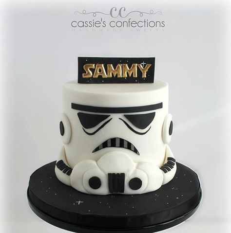 Storm trooper cake! #starwars #stormtrooper #starwarscake #starwarsbirthday #cassiesconfections Star Wars Torte, Storm Trooper Cake, Star Wars Birthday Cake, Star Wars Theme Party, Fantasy Cake, Star Wars Cake, Star Wars Birthday Party, Custom Birthday Cakes, Star Wars Birthday