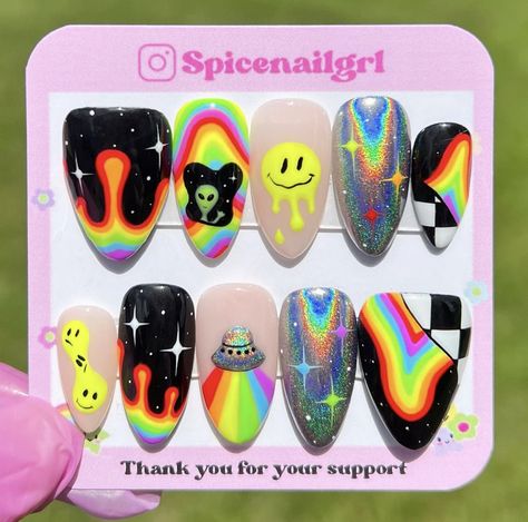 Trippy Nails, Alien Nails, Em Nails, Cartoon Nail Designs, Trippy Alien, Concert Nails, Disney Acrylic Nails, Red Nail Art Designs, Horror Nails