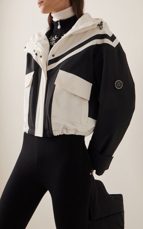 Training For Beginners, Dapper Gentleman Style, Strength Training For Beginners, Ski Outfit, Dapper Gentleman, Retro Sport, Skiing Outfit, Functional Fashion, Track Suit