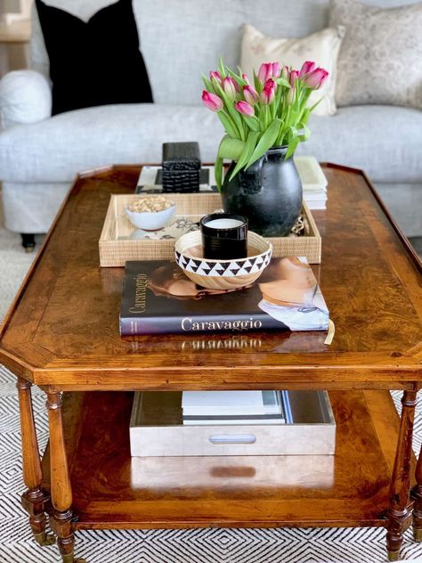 Five Basic Steps To Style YOUR COFFEE TABLE! - Classic Casual Home Traditional Wooden Coffee Table, Traditional Style Coffee Table, Colorful Coffee Table Decor, Traditional Coffee Table Decor, Coffee Table Set Up, Coffee Table Tray Styling, Small Coffee Table Decor, Coffe Table Arrangment, Coffee Table Traditional