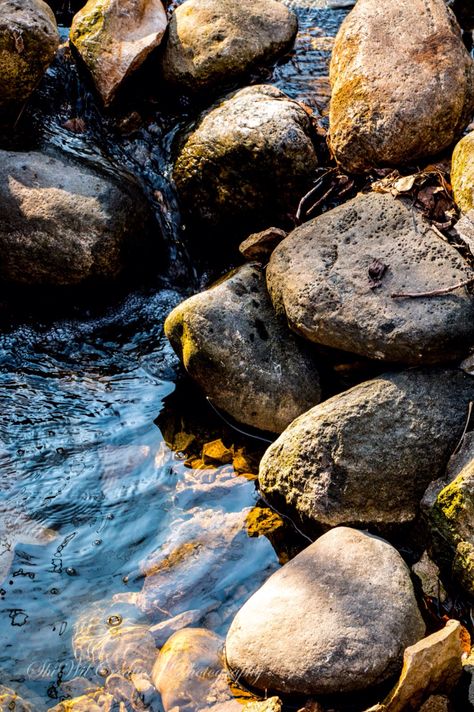 Rocks Photography, Rocks In Water, Water Crashing On Rocks Drawing, Water Splashing On Rocks, Rock Photography Stones, Rocks And Water Photography, Rocks In Water Painting, Rocks Under Water, Ocean Rocks Photography