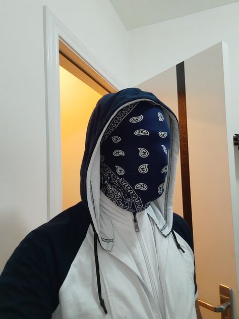 Face covered with bandana Bandana Over Face, Face Bandana, Bandana Mask, Bandana Men, Bandanas Men, Masked Men, Masked Man, Face Coverings, Clothing Ideas