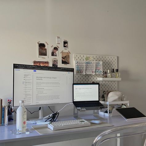 clean white desk aesthetic Aesthetic Computer Desk Setup, Pc Gaming Setup One Monitor, Cozy Minimal Home Aesthetic, Study Monitor Setup, Ikea Desktop Setup, Clean Desktop Setup, Pc Desk Setup Minimal, Pc Desk Cute, Clean Aesthetic Desk Setup