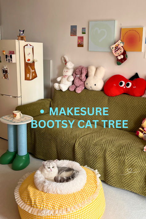 makesure cat tree Cool Cat Scratching Post, Aesthetic Cat Scratcher, Cute Scratching Post For Cats, Maximalist Cat Tree, Mushroom Cat Scratching Post, Scratcher Cat, Cat Scratchers, Live In Style, Cat Scratcher