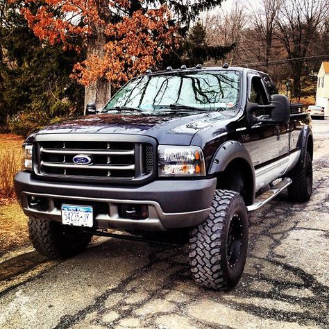 Lifted Ford F-250 Powerstroke Ford Super Duty Trucks, Tundra Truck, Truck Girl, Chevy Diesel Trucks, Ford Diesel, Super Duty Trucks, Automotive Furniture, Lifted Ford, Ford 4x4