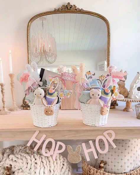 Fun and Useful Easter Basket Ideas For Girls! I've rounded up my favorite Spring finds for little girls for our annual Easter basket gift guide. These are items that your little girls will get some great use of out of during Spring and Summer. I am sharing several options that are appropriate for ages 3-7! #easter #easterbasket #giftguide #springstyle #girlstoys #girlsgifts #easterbasketguide Easter Basket For Baby Girl, Easter Basket For Baby, Barbie Dog, Baby Easter Basket, Girls Easter Basket, Easter Baskets For Toddlers, Easter Basket Ideas, Easter Goodies, Spring Birthday