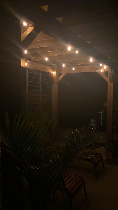 fairy lights in the backyard Fairy Lights Outside, Lights In Backyard, Backyard Cabana, Lights Outside, Goodbye Party, Summer Backyard, Backyard Lighting, Backyard Inspo, Colorful Fruit