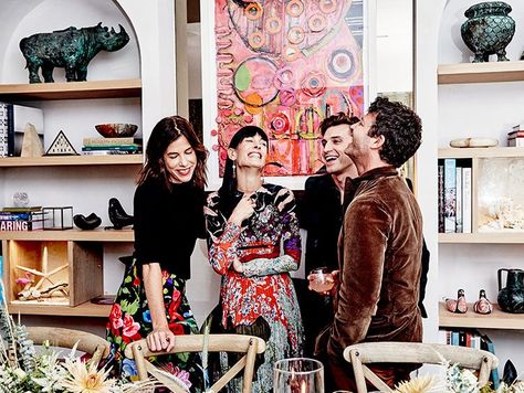 EyeSwoon's Athena Calderone Hosts The Perfect Fall Dinner Party Thanksgiving Hosting, Black Silverware, Friendsgiving Dinner Party, Moet Chandon Champagne, Hosting Tips, Athena Calderone, Fall Dinner Party, Friendsgiving Dinner, Garance Dore