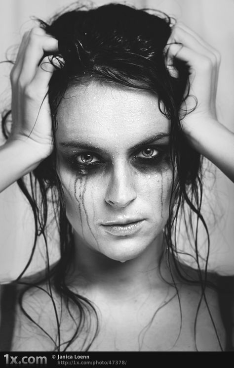 kira Mascara Tears Photoshoot, Black Tears Makeup, Photoshoot Emotions, Running Mascara, Music Video Makeup, A Level Art Sketchbook, Dream Photography, Black Tears, Hair Shows