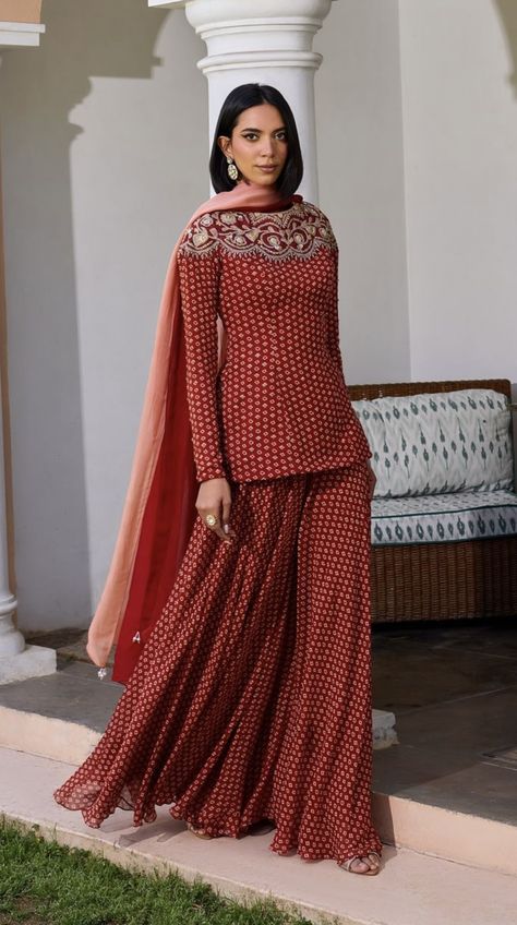 Double Colour Gown Design, Indian Wedding Outfits Sharara, Ethnic Indo Western Outfits, Red Dress Indian Suit, Silk Western Outfits, Sharara Dress From Old Saree Indian, Indian Shawl Outfit, Indo Western Wedding Outfits Women, Straight Suit Designs