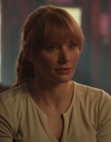 Clair Dearing Jurassic World, Maisie Lockwood, Maisie Lockwood Jurassic World Dominion, Claire Dearing Jurassic World Dominion, Bryce Howard, Jurassic World Claire, Claire Dearing, Owen Grady, Jurassic Movies