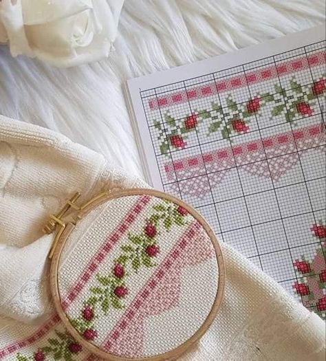 Cross Stitch Border Pattern, Today Tips, Stitch Work, Pola Kristik, Cross Stitch Patterns Flowers, Cross Stitch Bookmarks, Cross Stitch Borders, Floral Cross Stitch, Crochet Cross