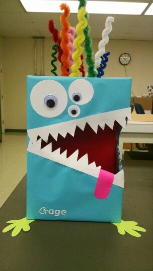 Candy Monster Donation Bin, Candy Monster Box Ideas, Monster Box For Candy, Candy Monster Donation, Monster Valentine Box Ideas, Monster Boxes Ideas, Monster Valentines Boxes, Cardboard Monster, Halloween Door Decorations Classroom