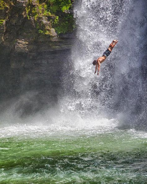 Costa Rica Surfing, Costa Rica Jaco, Jaco Costa Rica Things To Do, Jaco Costa Rica, Costa Rica Travel Outfits, Costa Rica Hot Springs, Jaco Beach Costa Rica, Costa Rica Waterfall, Costa Rico