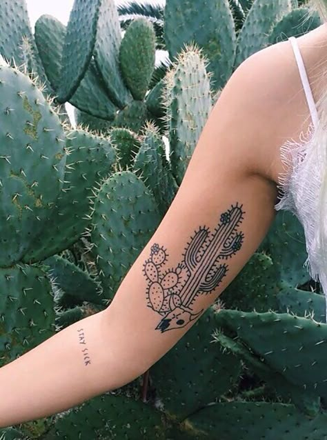 Lotusblume Tattoo, Tattoo Placement Arm, Succulent Tattoo, Tattoo Placement Ideas, 16 Tattoo, Cactus Tattoo, Petit Tattoo, Inspiration Tattoos, Animal Skull