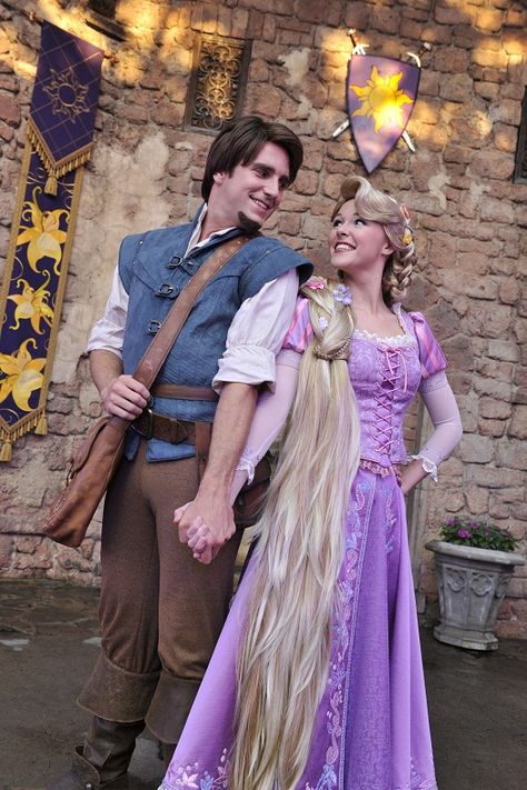 Rapunzel and Flynn Rider from the Walt Disney Pictures animated feature “Tangled” at the Magic Kingdom Tangled Cosplay, Cosplay Disney, Rapunzel Cosplay, Rapunzel Disney, Princess Adventure, Rapunzel And Flynn, Rapunzel And Eugene, Disney Princess Rapunzel, Fantasia Disney