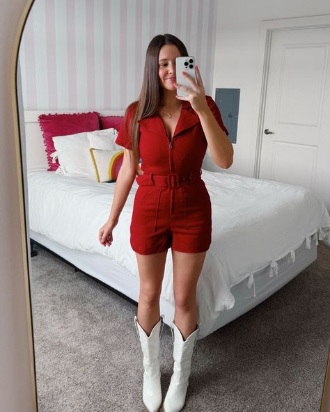 feeling bold & beautiful in our bestselling so scarlet romper 💌 SO SCARLET ROMPER • $60 #loveyoumore #boutique #boutiqueowner #smallbusiness #smallbusinessowner #ootd #outfitoftheday #shopping #onlineshopping #universityofoklahoma #oklahoma #ou #boomersooner #boomer #bmfs #norman #normanoklahoma #college #student #collegestudent #gameday #gamedayoutfit #gamedayfit #footballszn #footballseason #oufootball #oklahomafootball #romper #redromper #maroonromper Maroon Romper, Norman Oklahoma, Ou Football, Oklahoma Football, Red Romper, University Of Oklahoma, Spring Fits, Denim Romper, Gameday Outfit