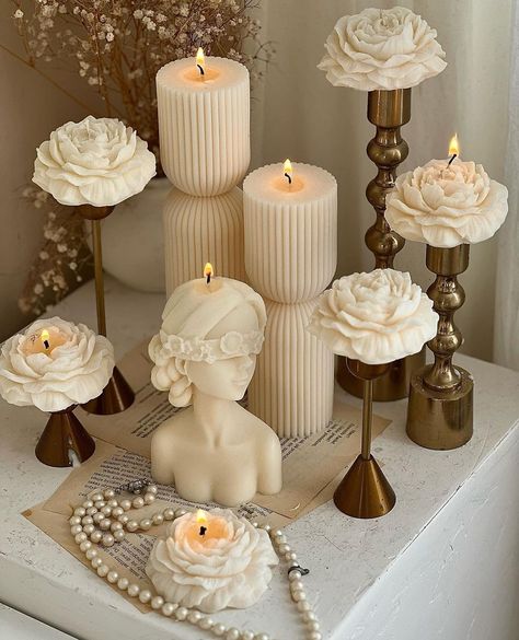 Candle Shoot Ideas, Candle Photography Ideas, Candle Making Recipes, Beeswax Candles Diy, Handmade Candles Diy, Diy Candles Homemade, Candles Aesthetic, Soya Mumu, Homemade Scented Candles