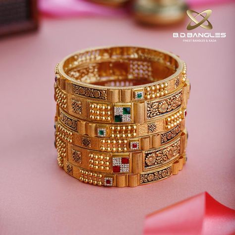 Exclusive wedding bangle collection for brides Antique Gold Bangles Design, Bengals Design, Gold Pictures, Bridal Foot Jewelry, Kada Bangles, Antique Bangles, Unique Gold Jewelry Designs, Locket Design, Gold Jewels Design