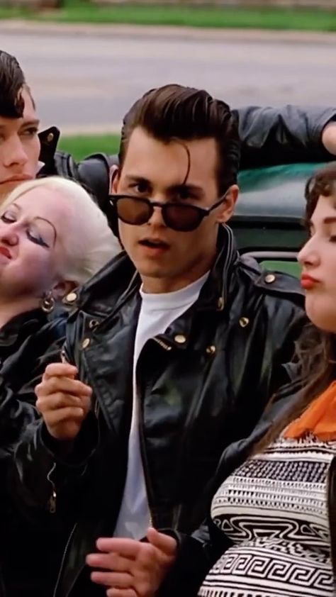 Cry Baby Movie, Johnny Depp Cry Baby, Barnabas Collins, جوني ديب, Highsnobiety Fashion, Young Johnny Depp, Johnny Depp Movies, John Waters, Aesthetic Outfits Men