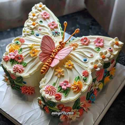 Bolo Rapunzel, Tårta Design, Dessert Oreo, Butterfly Birthday Cakes, Beautiful Cake Designs, Butterfly Cake, Cupcakes Decorados, Creative Cake Decorating, Beautiful Birthday Cakes