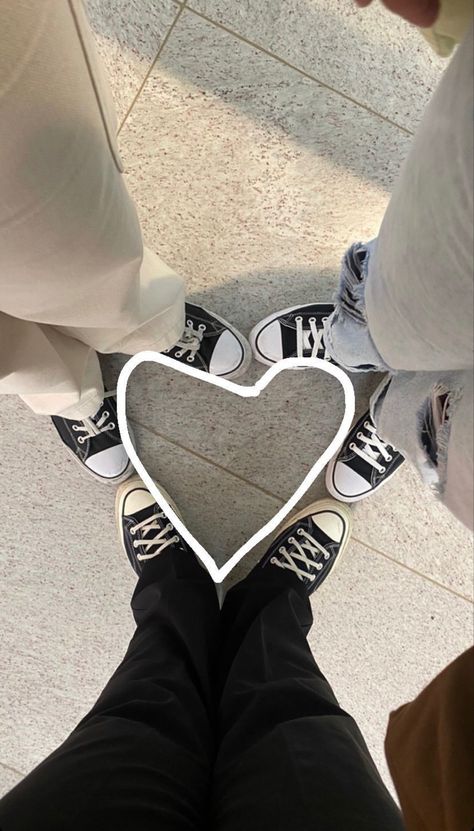 sneakerheads best friends converse matching shoes all stars chuck 70s heart Matching Shoes Best Friends, Couple Shoes Matching, Dark Red Converse, Converse Wallpaper, Ultimate Sleepover, Shoes Matching, Bestie Stuff, Chuck 70s, Group Picture Poses