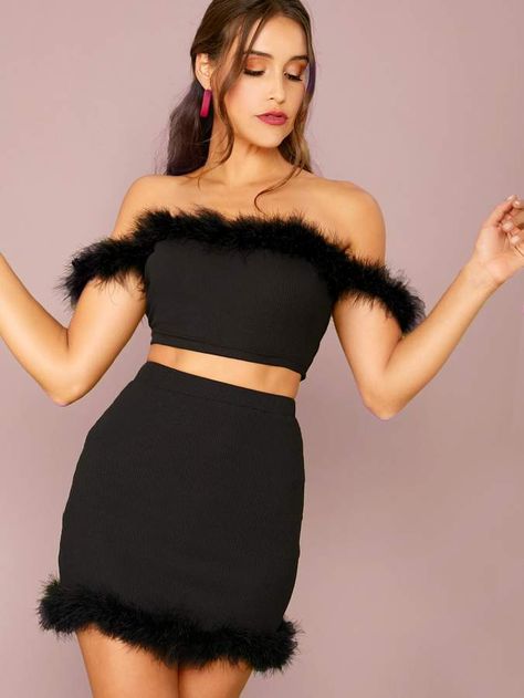 Shein Contrast Faux Fur Bardot Crop Top & Skirt Set Birthday Vibes, Bardot Crop Top, Halter Neck Crop Top, Crop Top Skirt Set, Classy Dresses, Two Piece Jumpsuit, Top Skirt Set, Crop Top Skirt, Shein Style