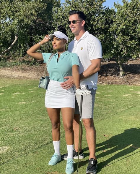 Golf Chic Attire, Matching Golf Outfits Couples, Putt Putt Outfit Date, Topgolf Date Night Outfit, Golf Date Outfit, Photography Ideas Summer, Golfing Aesthetic, Lesa Milan, Golf Couple