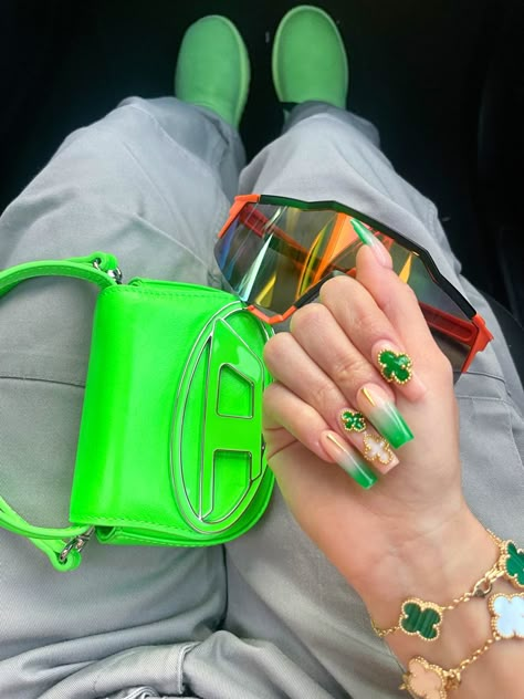 #nailsart #vancleef #aesthetic #diesel #green Van Cleef Nails, Yue Aesthetic, Gel X Nails, X Nails, Nail Makeup, Stunning Nail Designs, Edgy Nails, Medium Nails, Aesthetic Ig