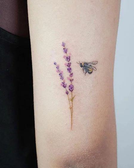 100 Inspiring Bee Tattoo Designs For 2022 - The Trend Spotter Bee Tattoo Meaning, Small Bee Tattoo, Honey Bee Tattoo, Bumble Bee Tattoo, Petit Tattoo, Lavender Tattoo, Tattoo Themes, Foot Tattoos For Women, Bee Tattoo