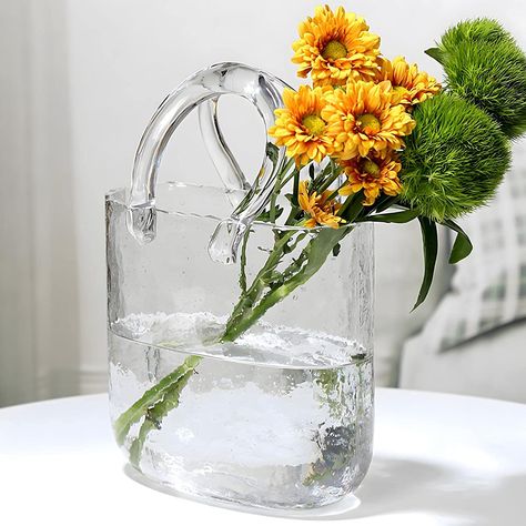 I have 2 of these beautiful! Home Decor Floral Arrangements, Glass Vases Centerpieces, Nordic Home Decor, Exquisite Decor, Clear Vase, Wall Art Lighting, Fish Farming, Plant Vase, Small Bouquet