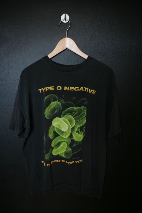 Type O Negative This Blood's For You 1990s vintage Tshirt. Size XL This shirt is in great vintage condition with some fading throughout and minimal cracking on the graphic. Super soft. Measurements: Pit to pit: 23 Top of collar to bottom hem: 29 We do our best to describe all items. All sh Type O Negative Shirt, Type O Negative, Autumn Sleeve, Band Shirts, Alternative Outfits, Manado, Edgy Outfits, Dream Clothes, Pop Fashion