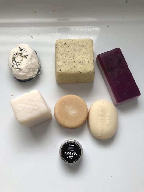 Zero Waste Hair Care, Zero Waste Aesthetic, Zero Waste Shampoo, Sustainable Bathroom, Fairy Life, Shampoo Bar Recipe, Solid Conditioner Bar, Waste Free Living, Health And Hygiene