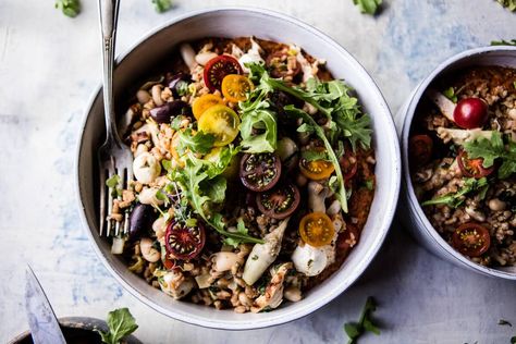 Mediterranean Chicken and Farro Salad | halfbakedharvest.com @hbharvest Meaty Salads, Teen Recipes, Salad Recipes With Chicken, Chicken Farro, Farro Salad Recipes, Farro Recipes, Recipes With Chicken, Farro Salad, Grain Salad