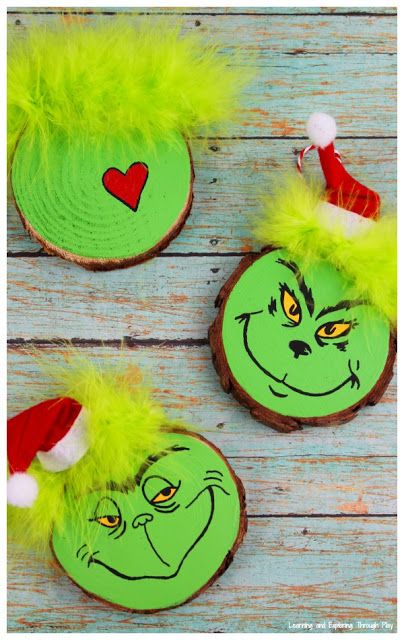 Grinch Wood Slice Craft Grinch Gifts, Diy Grinch, Christmas Tree Ornament Crafts, Grinch Crafts, Grinch Decorations, Grinch Christmas Tree, Grinch Ornaments, Wood Slice Ornaments, Grinch Christmas Decorations