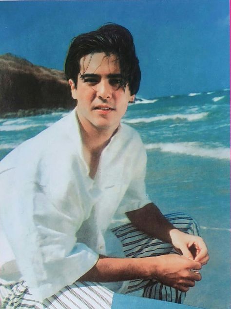 Aga Muhlach, 90s Heartthrobs, Filipino Celebrities, 90s Nostalgia, Vintage Beauty, Square Sunglasses Men, Magazine, Celebrities, Quick Saves